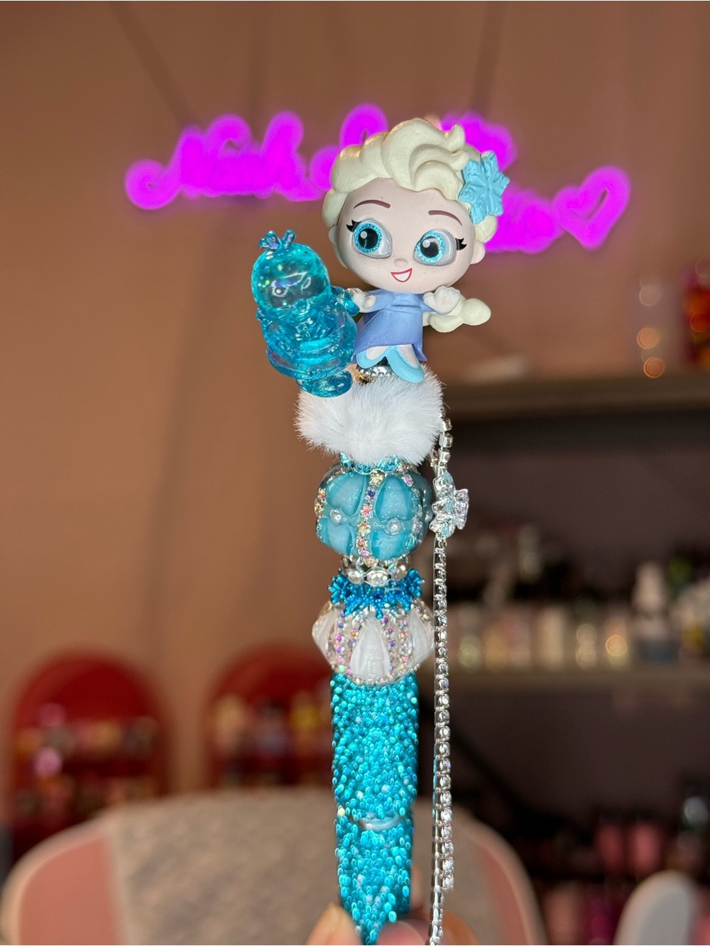 Doorable Elsa beadable pen